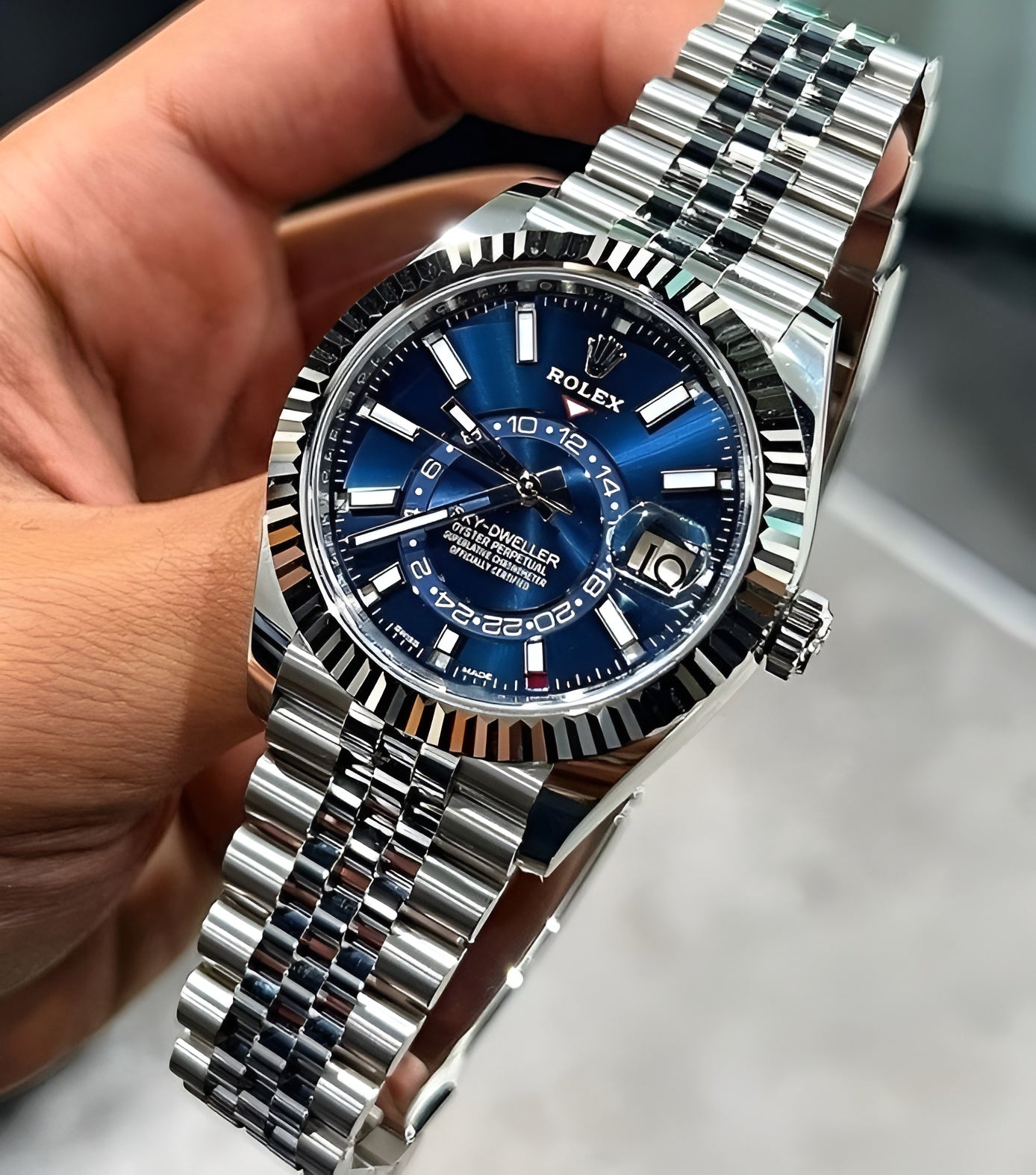 Sky-Dweller